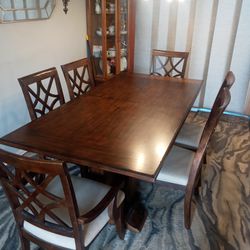 Dining Room Table Set Seats 6 Or 8 Beautiful