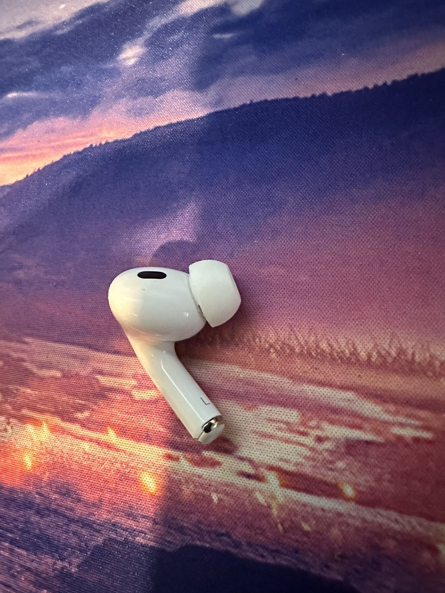 ✅ ( BRAND NEW )AirPods Pro 2 (Gen 2) **LEFT REPLACEMENT AIR POD ONLY**