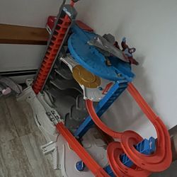 Hot Wheels Tower