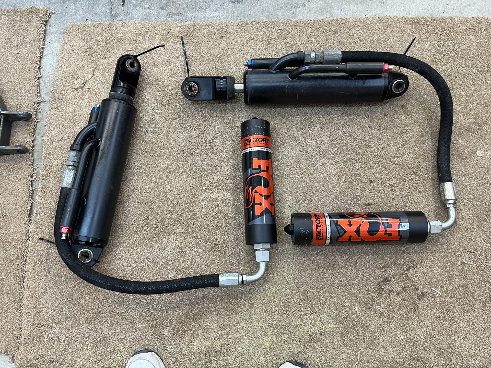 3.5 Fox Bypass Shocks 8” for Sale in Mission Viejo, CA OfferUp