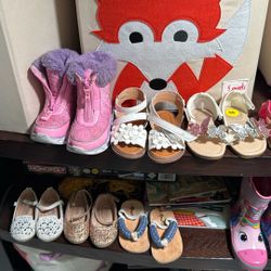 Toddler Sandals Snowboots Shoes Size 5
