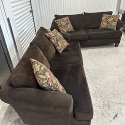 Comfy Brown Sofa Set 