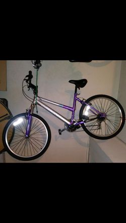 Magna Great Divide Magna Bike 24 Inch 21 Speed Purple Magna Great