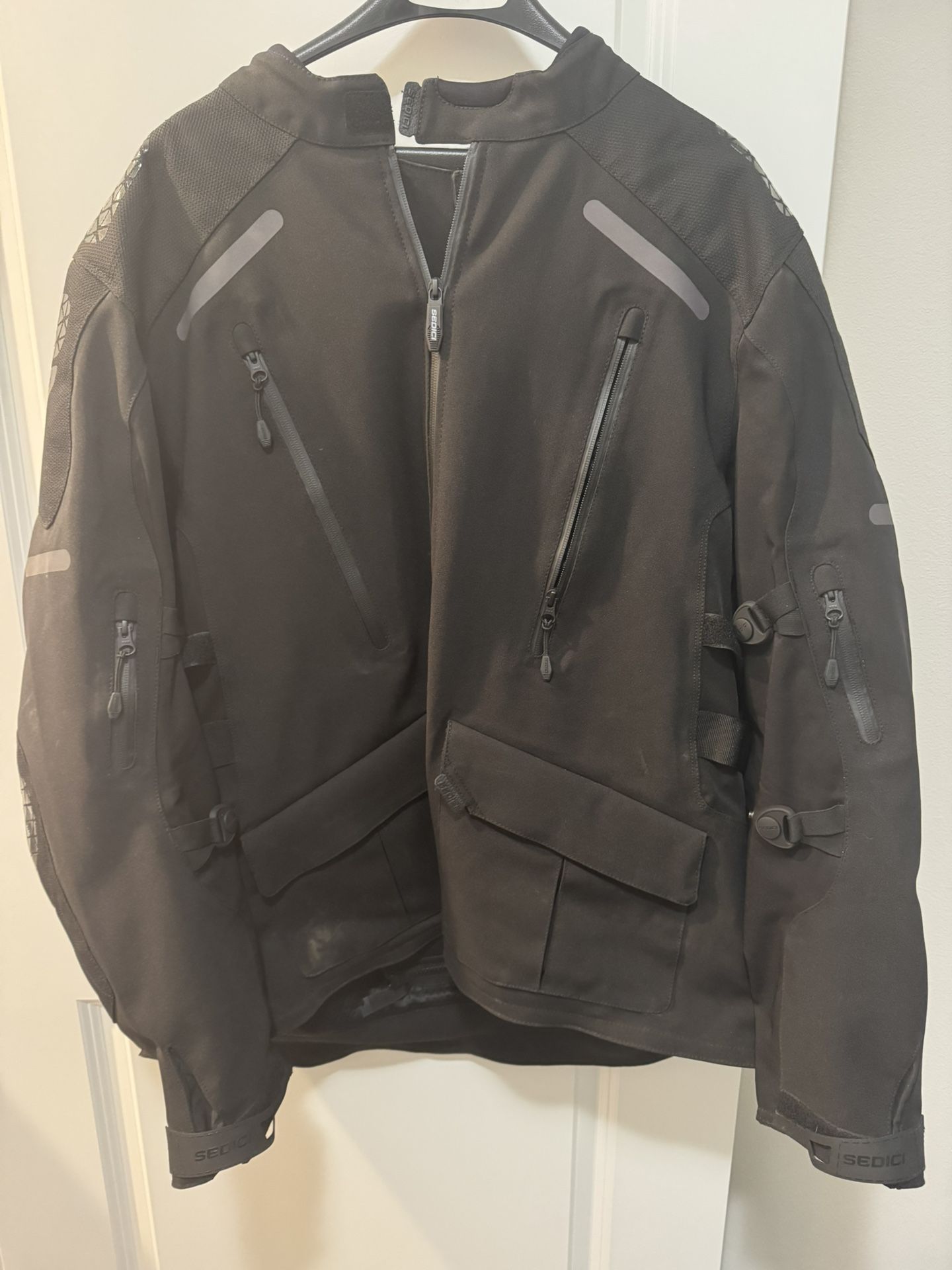 Sedici Riding Jacket And Pants