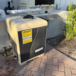 Pentair UltraTemp pool heater (gas) 400 btu 2025 model