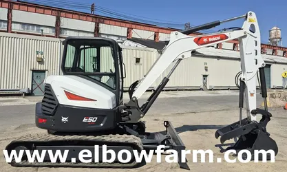 Clean Machine2022 Bobcat E50R2 Mini Excavator