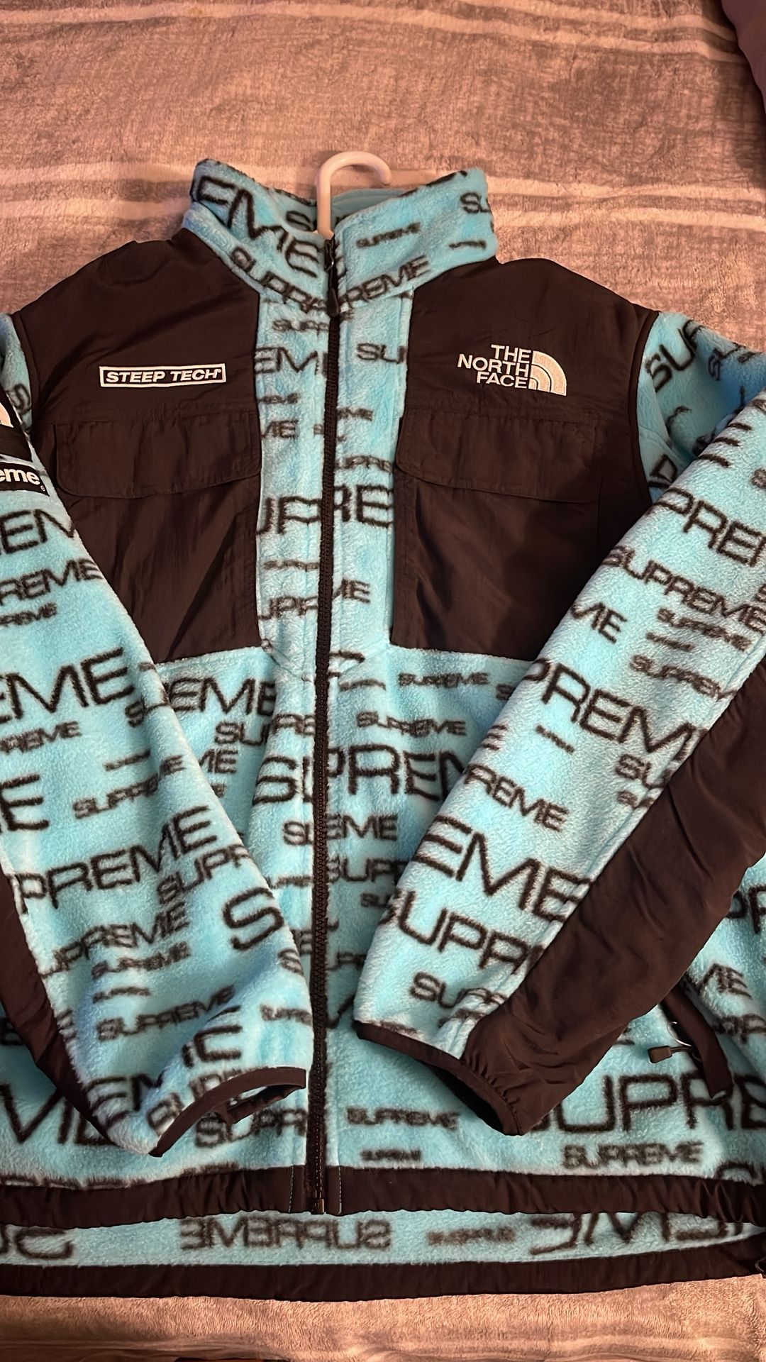 Authentic Supreme The North Face Fleece