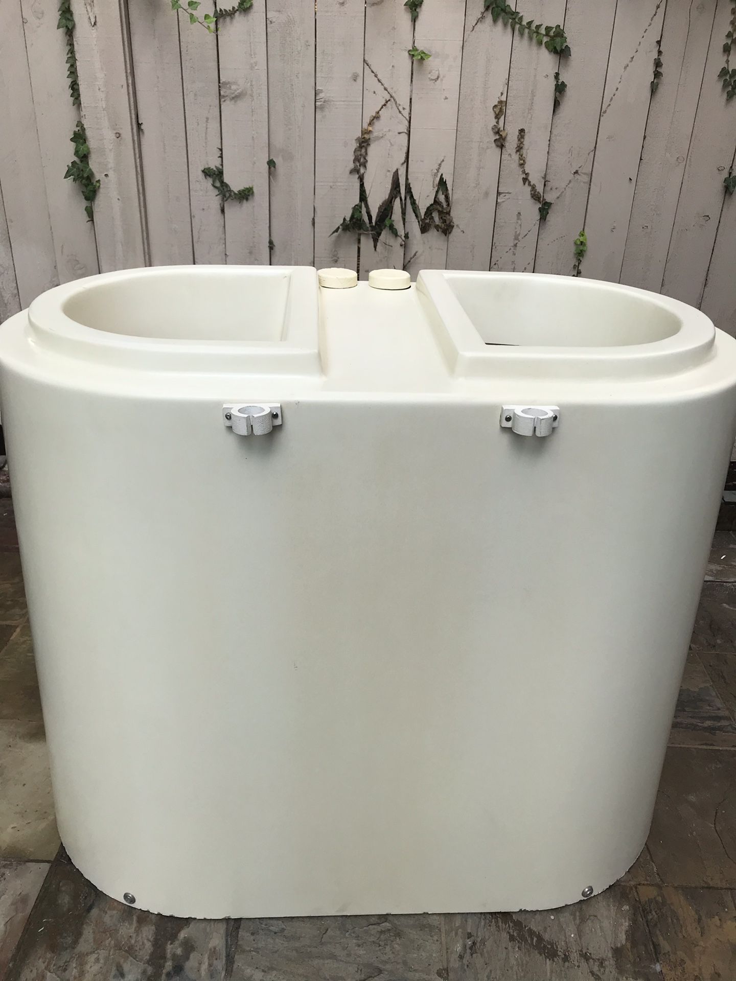 65 gallon Split FIBERGLASS bait tank live well!!