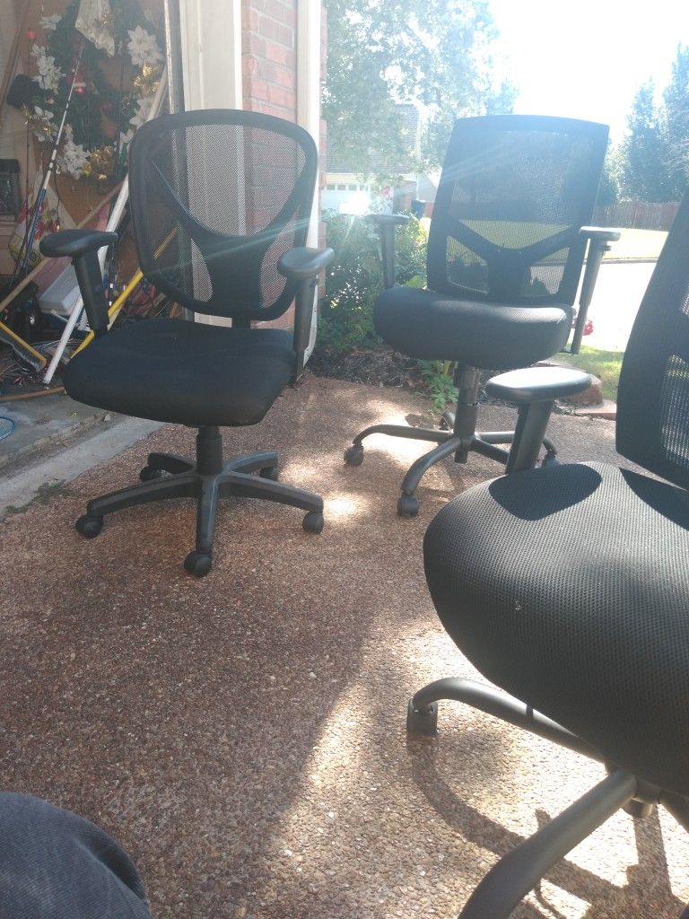 Desk And Office Chairs 