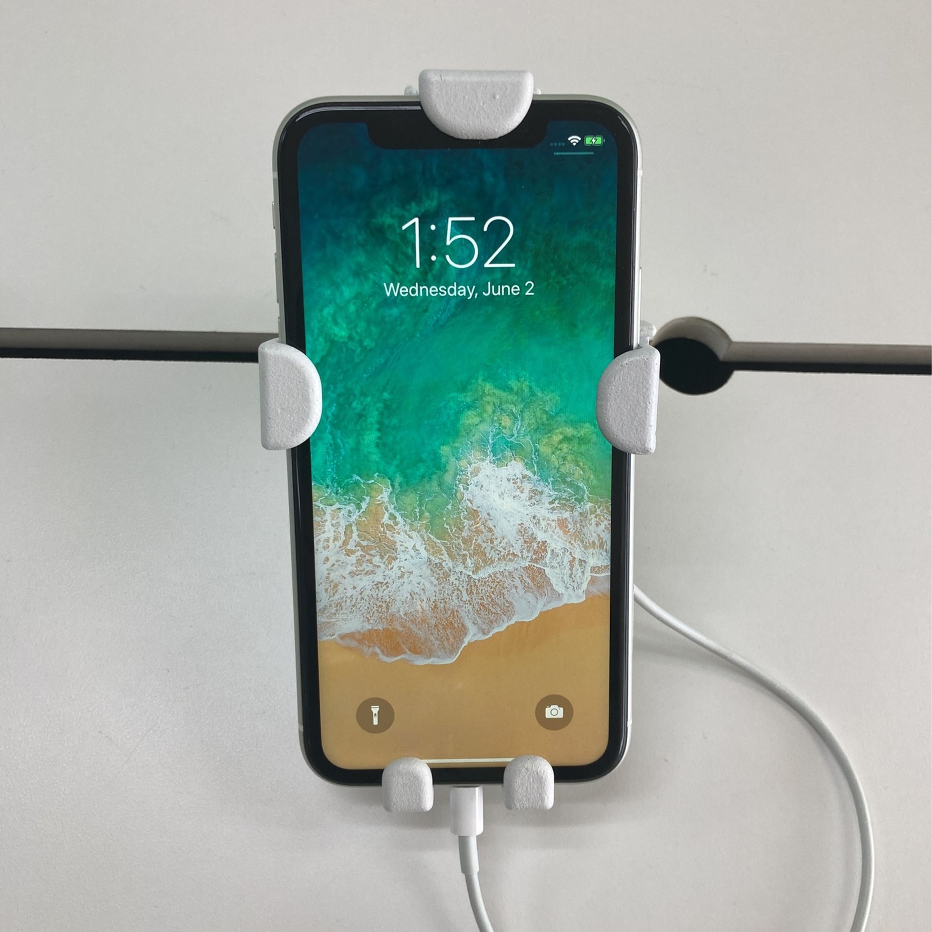 iPhone XR At Cricket Wireless On South Bryant