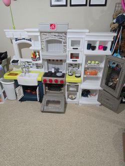 Step 2 play kitchen with accessories and extra replacement parts
