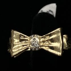 $225 Bow Yellow Gold Ring