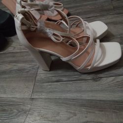 Women's Off-white Size 8 And 1/2 High Heels