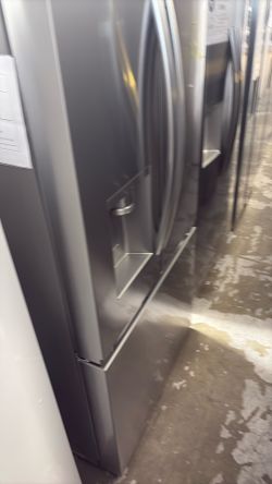 LG French Door Refrigerator 