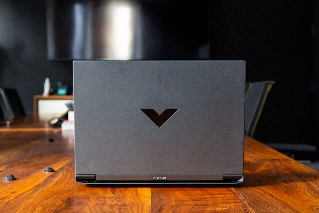 HP - Victus 15.6" Full HD Gaming Laptop (AMD Ryzen 5-7535HS - 8GB DDR5 Memory - AMD Radeon RX 6550M - 512GB SSD)- Buy in full or $1 today