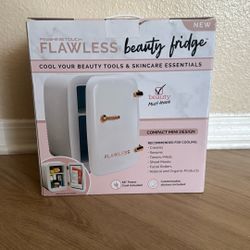 Mini Beauty Fridge