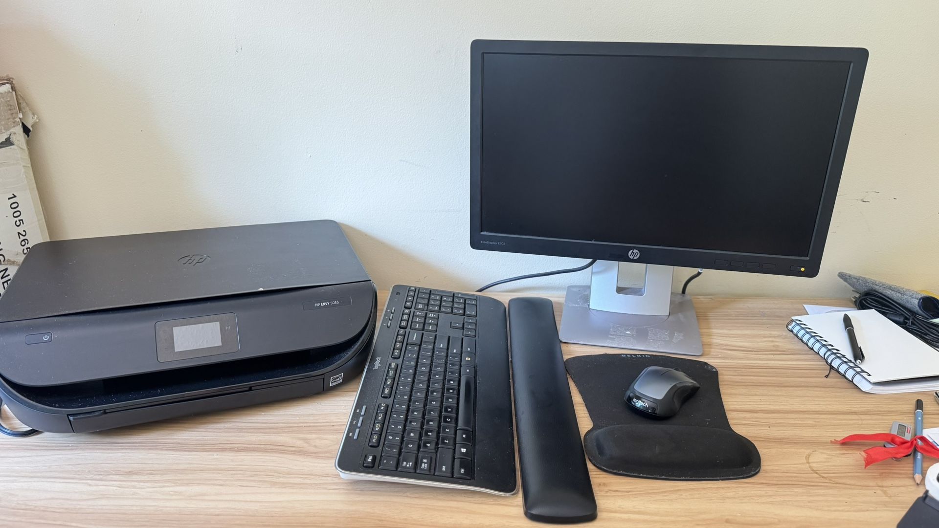 Computer Monitor + Printer 