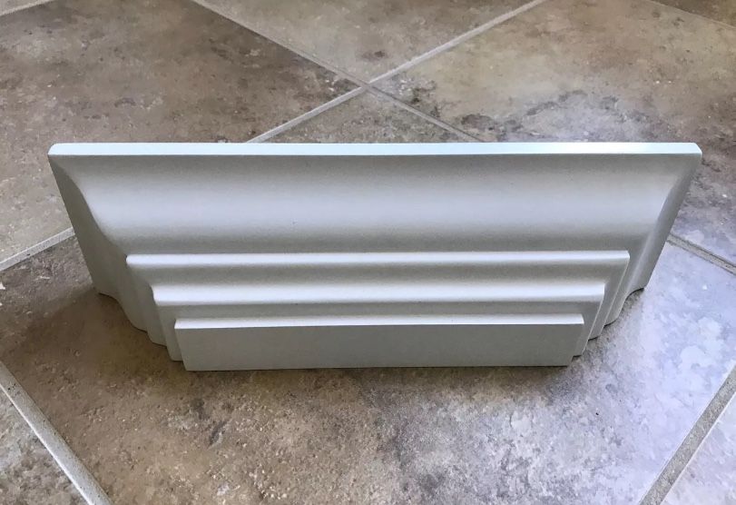 NEW 12" WHITE LEDGES IN BOX SET OF 2