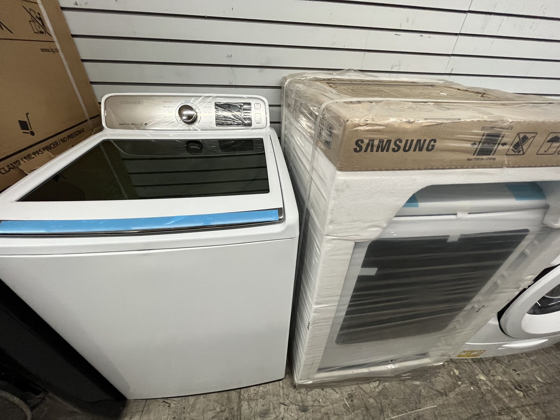 Large Capacity Samsung Top Load Washer Electric Dryer Set 