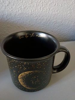 Love by the moon cup