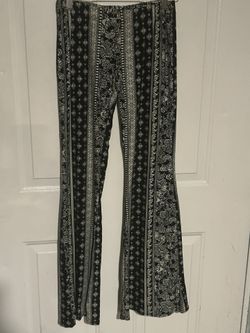 Vibe Sportswear Boho Monochrome Printed Flare Pants