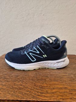 New Balance Fresh Foam X 880v13 Athletic Running Shoes 
Women's Size US 10.5
Men's Size US 9