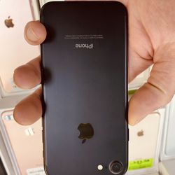 🔥🔥⌚️iPhone 7 32gb Factory Unlocked With Warranty 