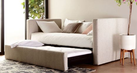 West Elm Urban Trundle Daybed- Dove Twill