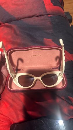 GUCCI sun glasses