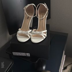 Fashion nova White Heel