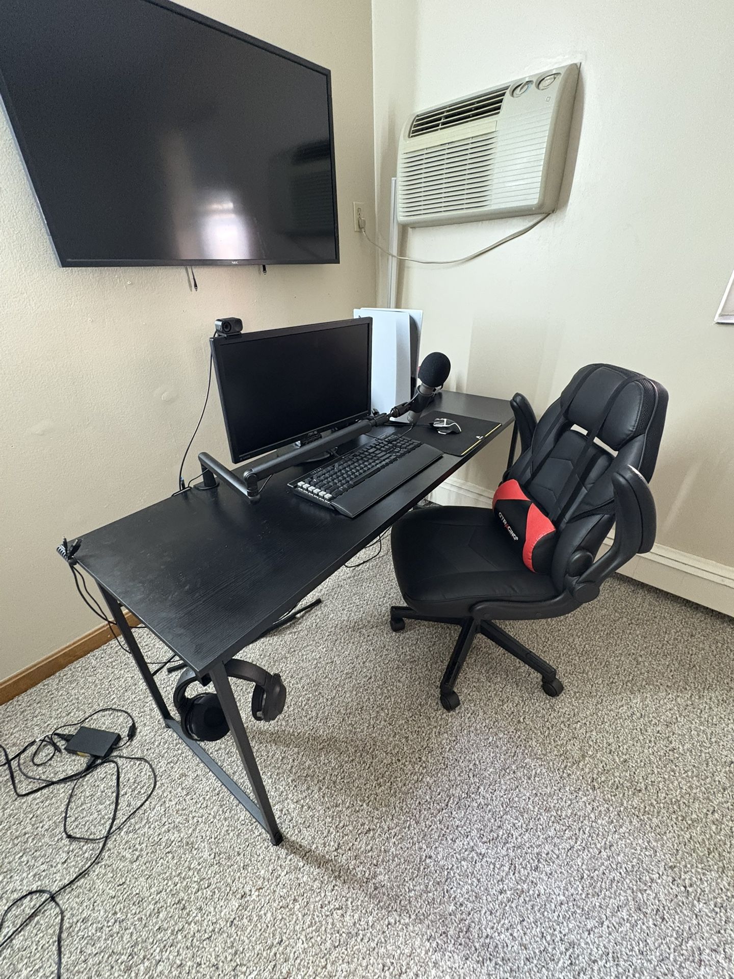 63 Inch Desk, Gaming Chair, Gaming Monitor