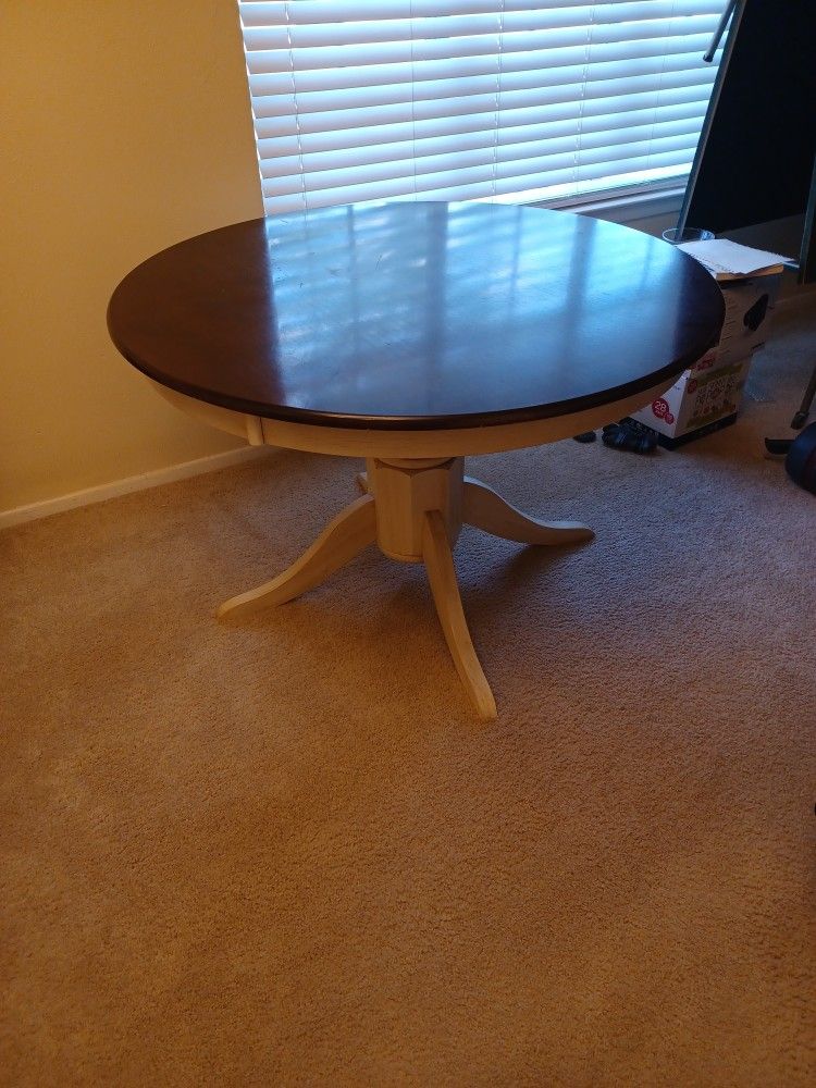 Round Kitchen Table for Sale in Fort Worth, TX OfferUp