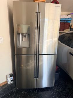 Samsung RF32FMQDBSR 30 cu. ft. French Door Refrigerator $4100