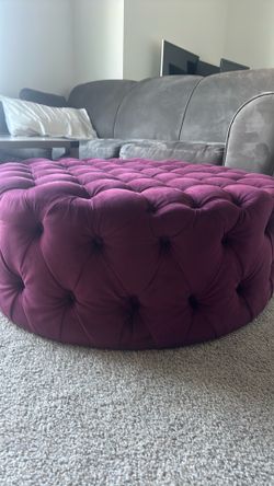Round ottoman
