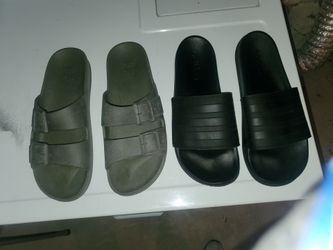 GREAT CONDITION MENS SANDALS, ADIDAS MENS SIZE 10. MENS CACATOES SIZE 12.