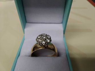 Women's Ring - Solitaire - Yellow Gold 14k (.585) 8.1 grams Size 11