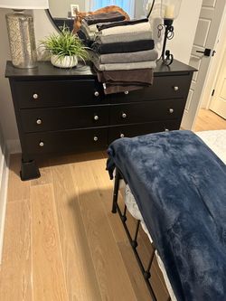 Black Wood 6-Drawer Double Dresser