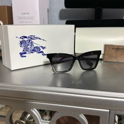 Burberry Sunglasses 
