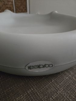 Keekaroo Peanut Changer - Grey