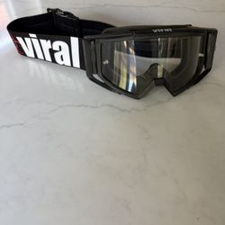 Viral Moto goggles, new