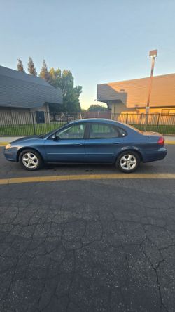 2002 Ford Taurus