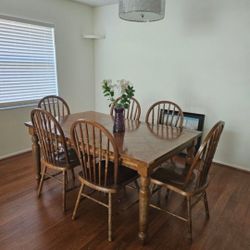 Wood Dinning Table 