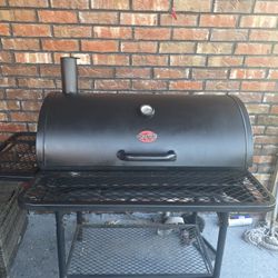Char-Griller Charcoal BBQ Grill & Smoker – Excellent Condition