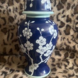 Blue Floral Ginger jar
