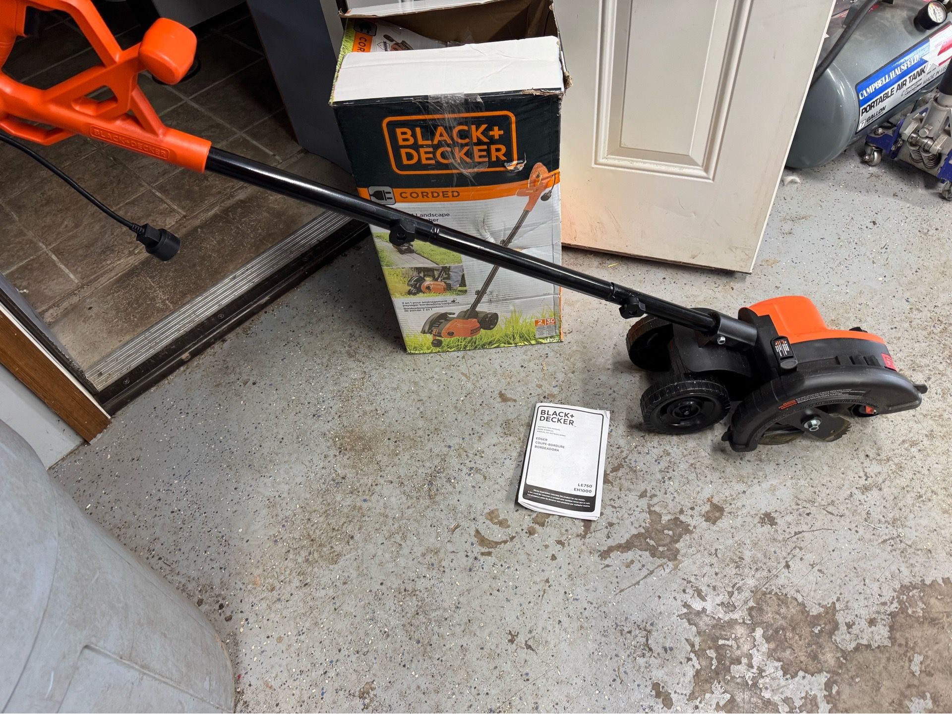 Brand New Black N Decker Corded Edger And Trencher 12 Amp. Must Pick Up