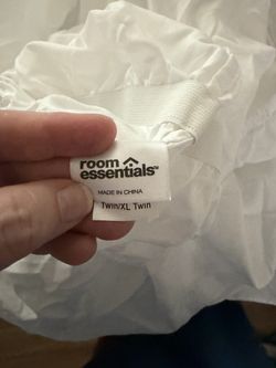 Twin XL white fitted sheets (2)