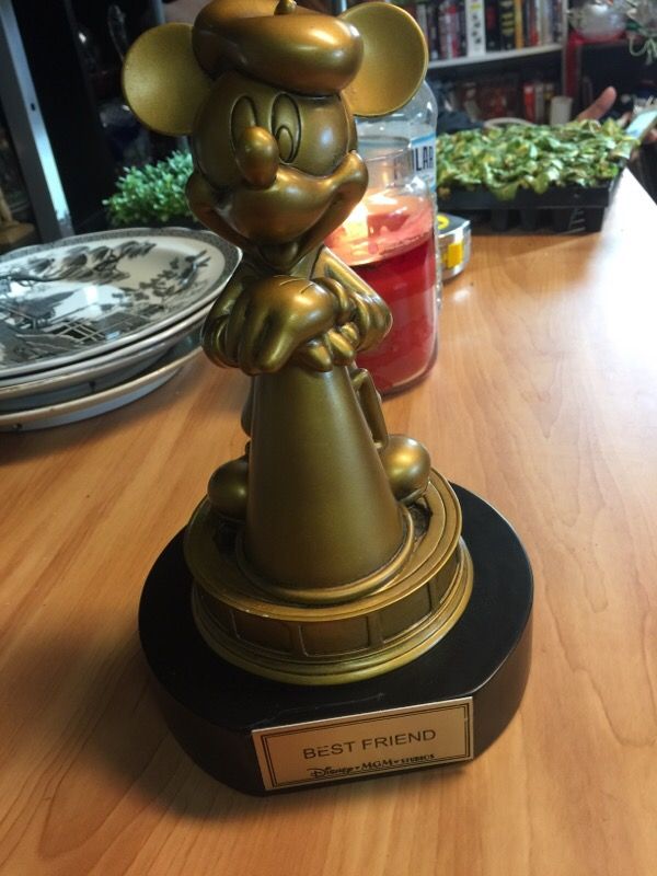 Best friend Disney MGM studio mikey statute