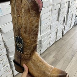 womens western boots