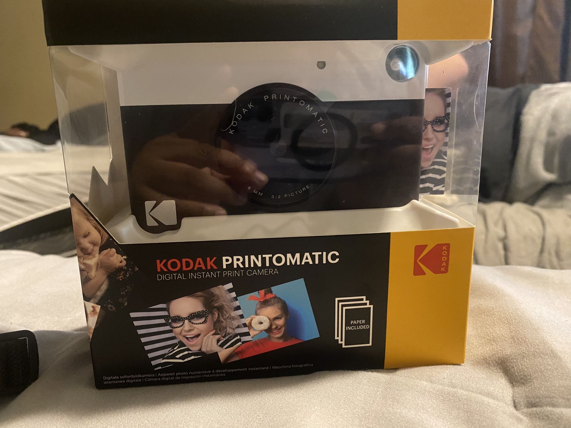 Kodak Printomatic Instant Digital Print Camera Bundle – NEW + Paper & Case