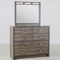 Dresser With Mirror